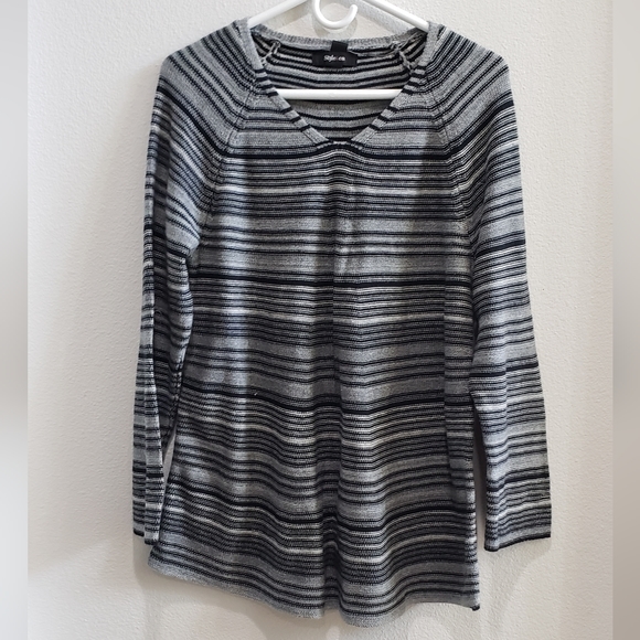 Style&Co black and white sweater size large - Picture 1 of 4